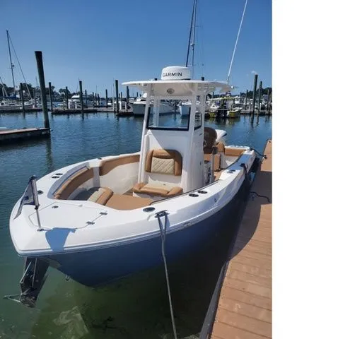 Slide: The Image of NauticStar 242 OS 2024 - 5