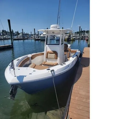 Slide: The Image of NauticStar 242 OS 2024 - 6