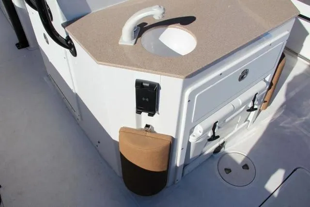 Slide: The Image of Sea Hunt Ultra 275 SE 2021 - 22