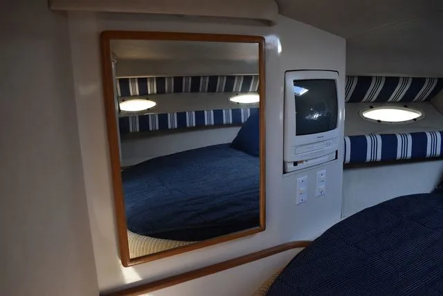 Slide: The Image of Sea Ray Sundancer 370 1995 - 100