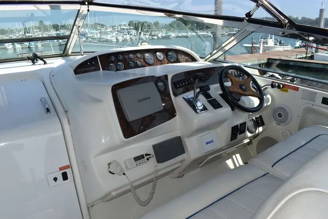 Slide: The Image of Sea Ray Sundancer 370 1995 - 29