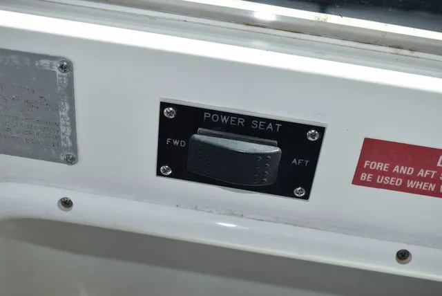 Slide: The Image of Sea Ray Sundancer 370 1995 - 41