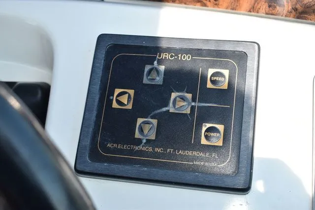 Slide: The Image of Sea Ray Sundancer 370 1995 - 42