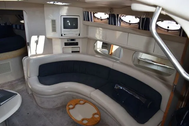 Slide: The Image of Sea Ray Sundancer 370 1995 - 53