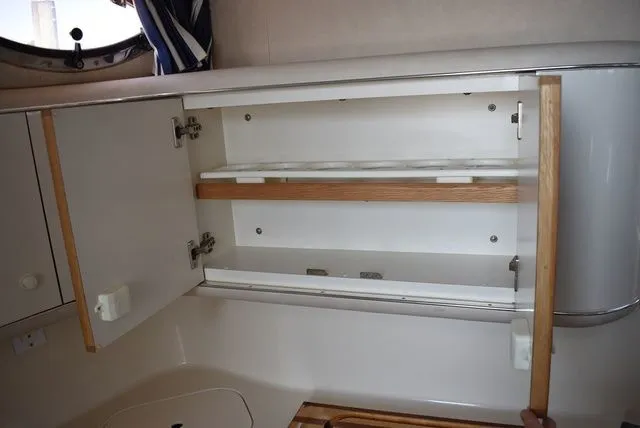 Slide: The Image of Sea Ray Sundancer 370 1995 - 66