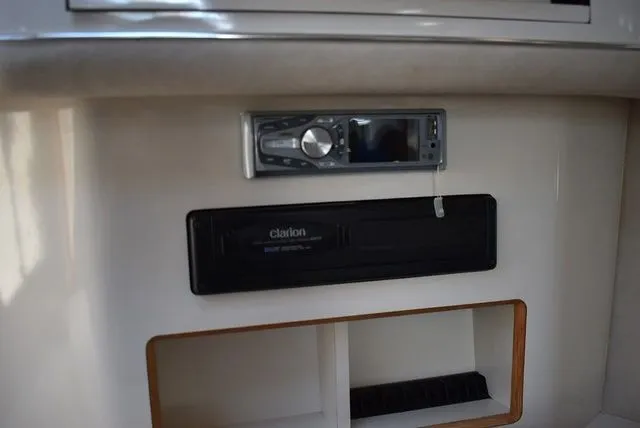 Slide: The Image of Sea Ray Sundancer 370 1995 - 76