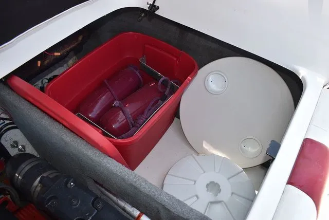 Slide: The Image of Ebbtide 210 Campione 2004 - 30