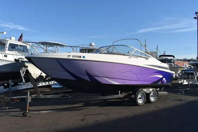 Slide: The Image of Maxum 2300 SC 1999 - 3