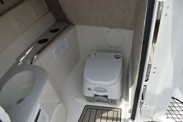 Slide: The Image of Stingray 231 DC 2023 - 40