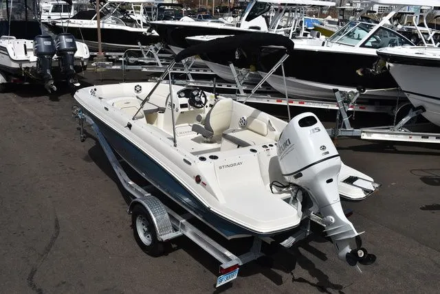 Slide: The Image of Stingray 182 SC 2024 - 5