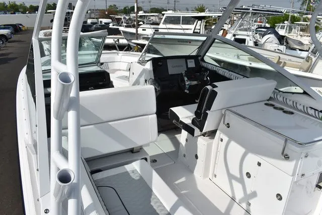 Slide: The Image of Blackfin 272 DC 2025 - 24