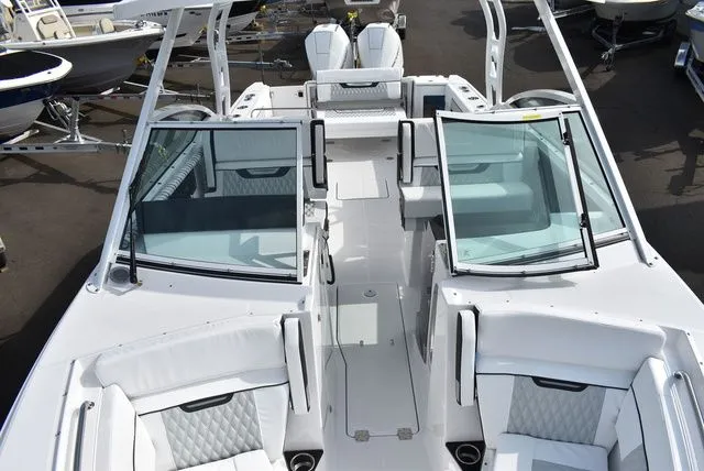 Slide: The Image of Blackfin 272 DC 2025 - 30