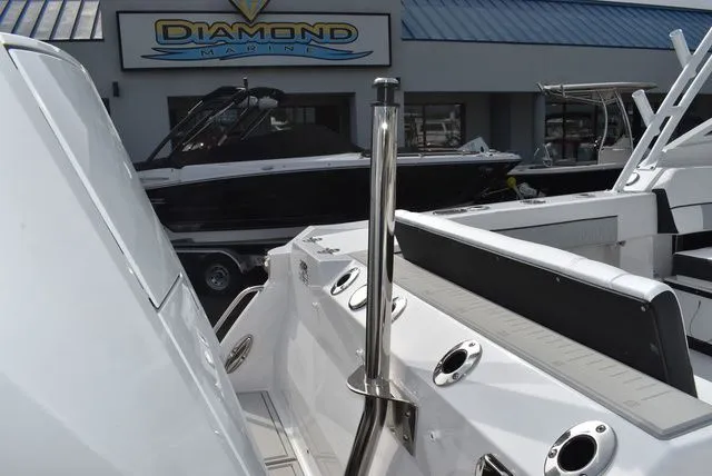 Slide: The Image of Blackfin 272 DC 2025 - 41