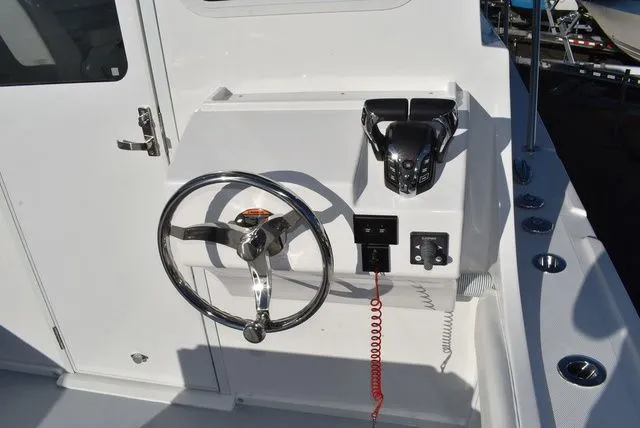 Slide: The Image of Steiger Craft 31 Fisherman 2025 - 24