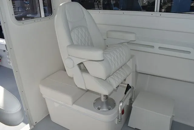 Slide: The Image of Steiger Craft 31 Fisherman 2025 - 31