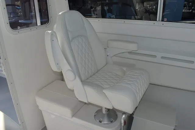 Slide: The Image of Steiger Craft 31 Fisherman 2025 - 32