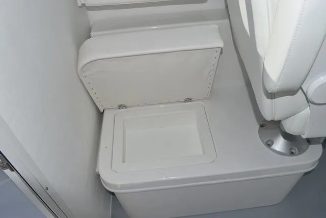 Slide: The Image of Steiger Craft 31 Fisherman 2025 - 33