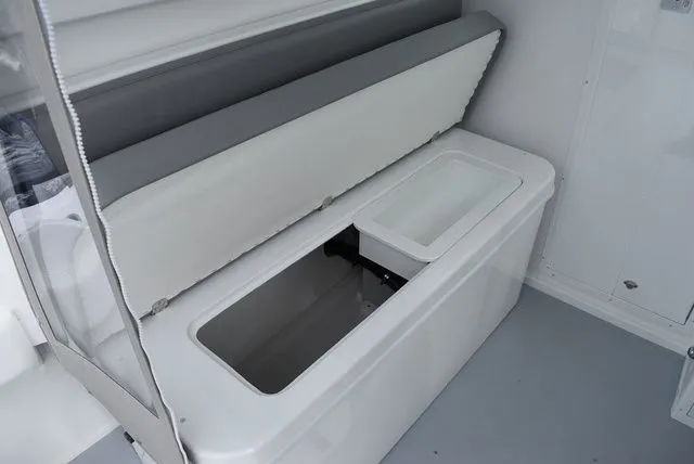 Slide: The Image of Steiger Craft 255 Miami 2025 - 21