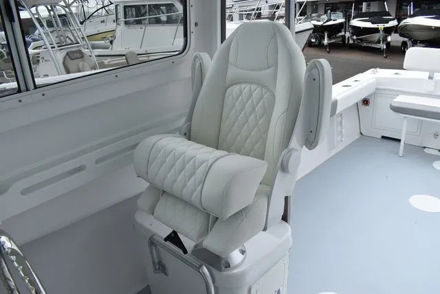 Slide: The Image of Steiger Craft 255 Miami 2025 - 24