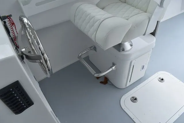 Slide: The Image of Steiger Craft 255 Miami 2025 - 26