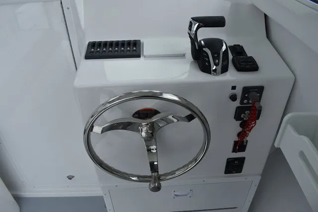 Slide: The Image of Steiger Craft 255 Miami 2025 - 29