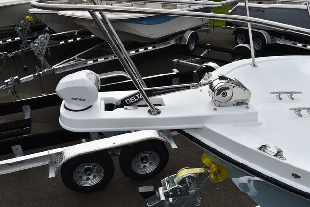 Slide: The Image of Steiger Craft 255 Miami 2025 - 3