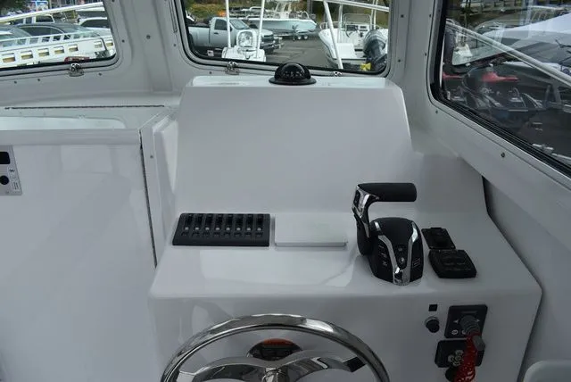 Slide: The Image of Steiger Craft 255 Miami 2025 - 30