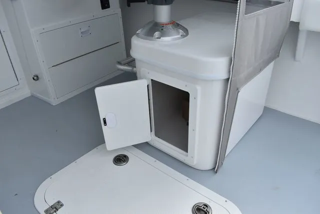 Slide: The Image of Steiger Craft 255 Miami 2025 - 33