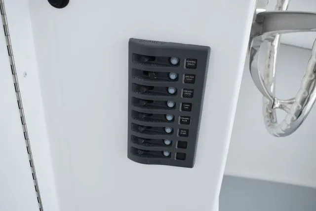 Slide: The Image of Steiger Craft 255 Miami 2025 - 36