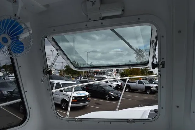 Slide: The Image of Steiger Craft 255 Miami 2025 - 43