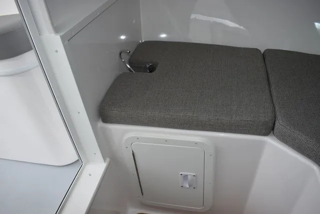 Slide: The Image of Steiger Craft 255 Miami 2025 - 52