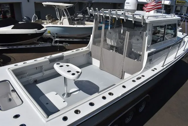 Slide: The Image of Steiger Craft 31 Miami w/Trailer 2023 - 14