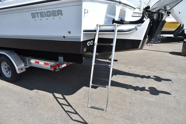 Slide: The Image of Steiger Craft 31 Miami w/Trailer 2023 - 33