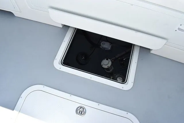 Slide: The Image of Steiger Craft 31 Miami w/Trailer 2023 - 43