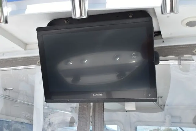 Slide: The Image of Steiger Craft 31 Miami w/Trailer 2023 - 51