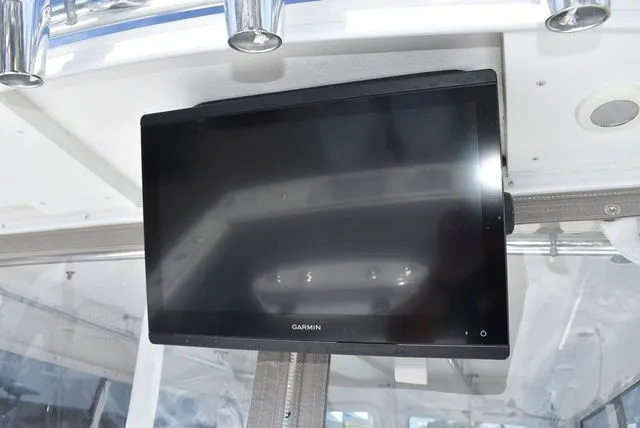 Slide: The Image of Steiger Craft 31 Miami w/Trailer 2023 - 52