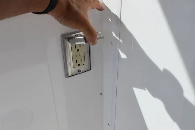 Slide: The Image of Steiger Craft 31 Miami w/Trailer 2023 - 69