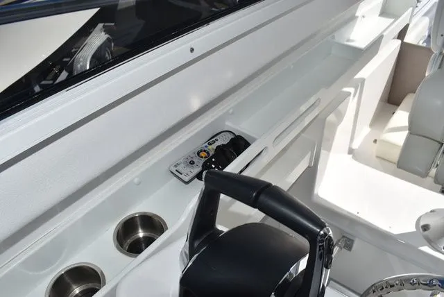 Slide: The Image of Steiger Craft 31 Miami w/Trailer 2023 - 78