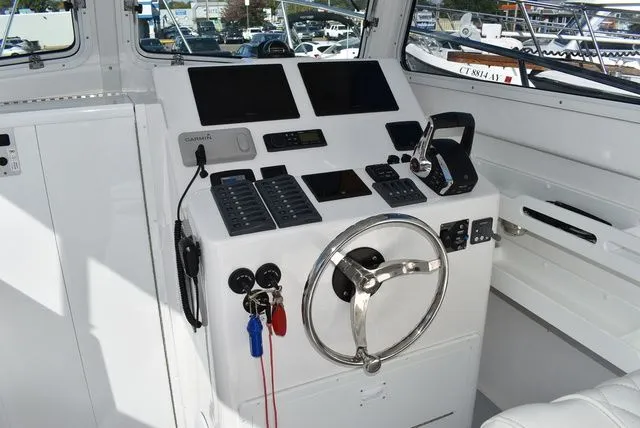 Slide: The Image of Steiger Craft 31 Miami w/Trailer 2023 - 82