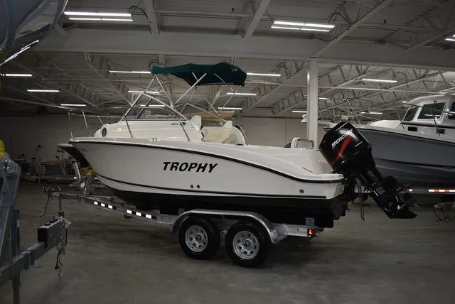 Slide: The Image of Trophy 1902 WA 2006 - 6