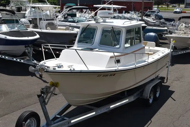 Slide: The Image of Steiger Craft 23 DV Miami 2018 - 3