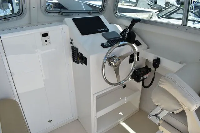 Slide: The Image of Steiger Craft 23 DV Miami 2018 - 50