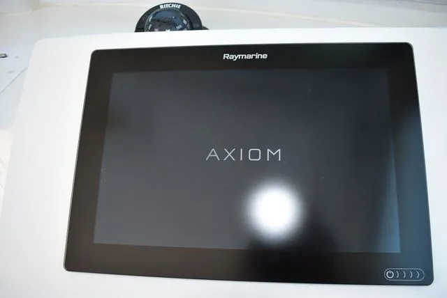 Slide: The Image of Steiger Craft 23 DV Miami 2018 - 53