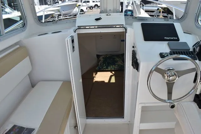 Slide: The Image of Steiger Craft 23 DV Miami 2018 - 68