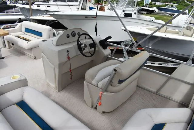 Slide: The Image of Starcraft Stardeck 240 Classic 1997 - 12