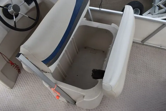 Slide: The Image of Starcraft Stardeck 240 Classic 1997 - 33