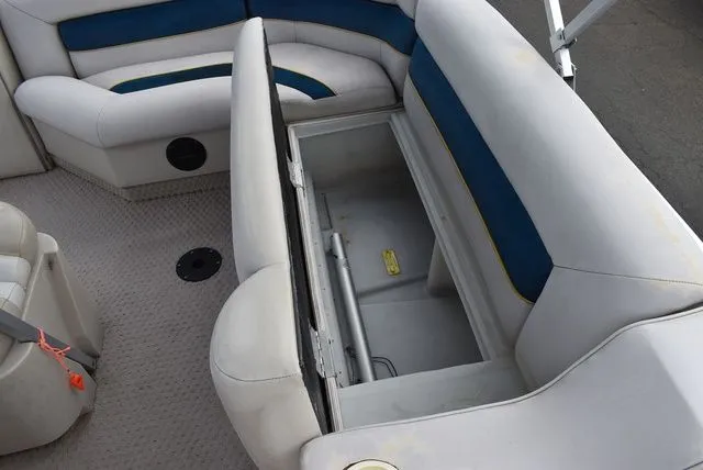 Slide: The Image of Starcraft Stardeck 240 Classic 1997 - 37