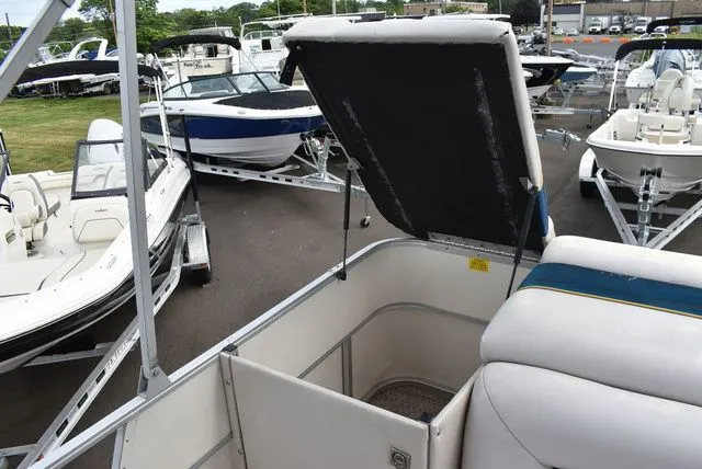 Slide: The Image of Starcraft Stardeck 240 Classic 1997 - 40