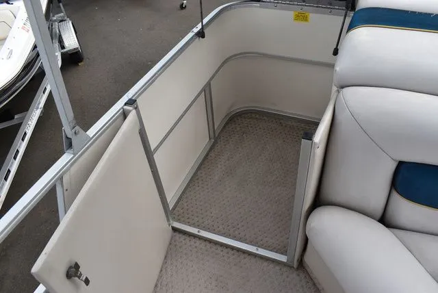 Slide: The Image of Starcraft Stardeck 240 Classic 1997 - 41