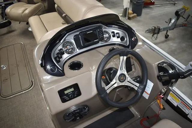 Slide: The Image of Sun Tracker Sportfish 24 XP3 2023 - 52